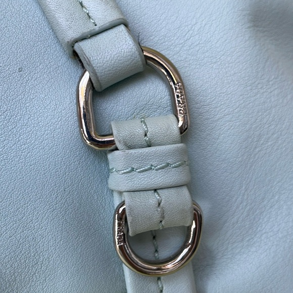 Vintage baby blue/silver Prada leather bag with certificate of authenticity - Picture 6 of 17
